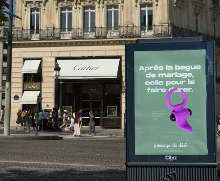 {{passage_du_désir_devant_cartier}}